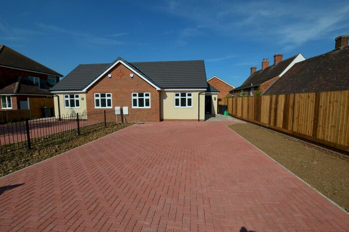 2 Bedroom Bungalow To Rent In Beancroft Road, Marston Moretaine, MK43