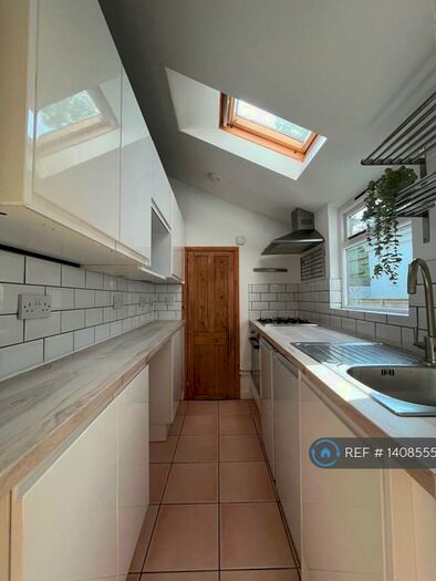 2 Bedroom Terraced House To Rent In Fellows Road, Cowes, PO31