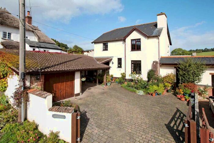 4 Bedroom Detached House To Rent In Kenn, Exeter, EX6