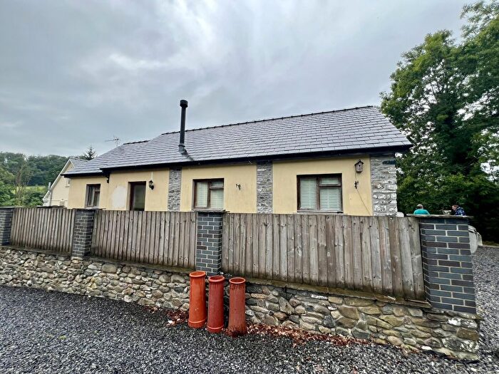 2 Bedroom Detached Bungalow To Rent In Goitre Farm, Llanwrda, Carmarthenshire, SA19