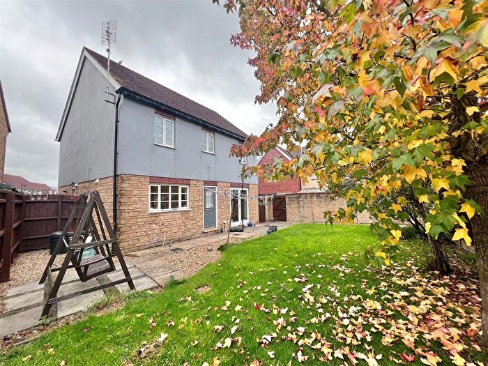 4 Bedroom Detached House For Sale In Marlott Road, Gillingham, SP8