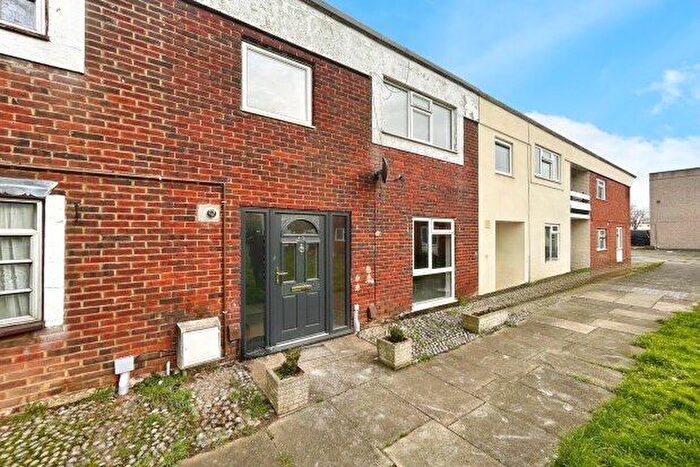 3 Bedroom Terraced House To Rent In Roodegate, Basildon, SS14