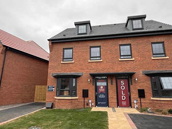 3 Bedroom Semi-Detached House For Sale In Holt Lane, Drakelow, Burrton On Trent, DE15