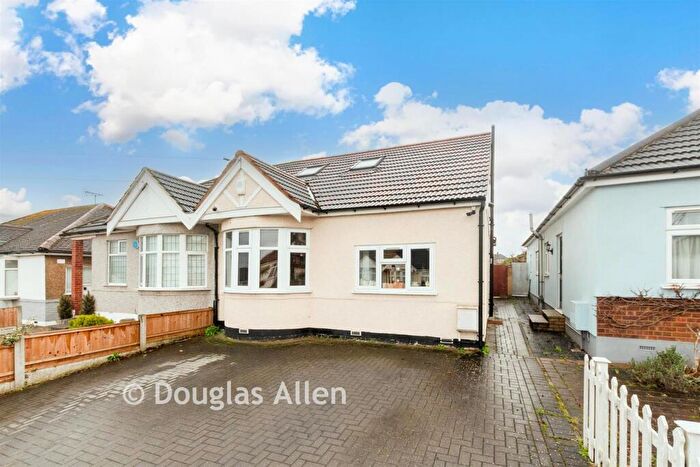 4 Bedroom Semi-Detached Bungalow For Sale In Ascot Gardens, Hornchurch, Essex, RM12