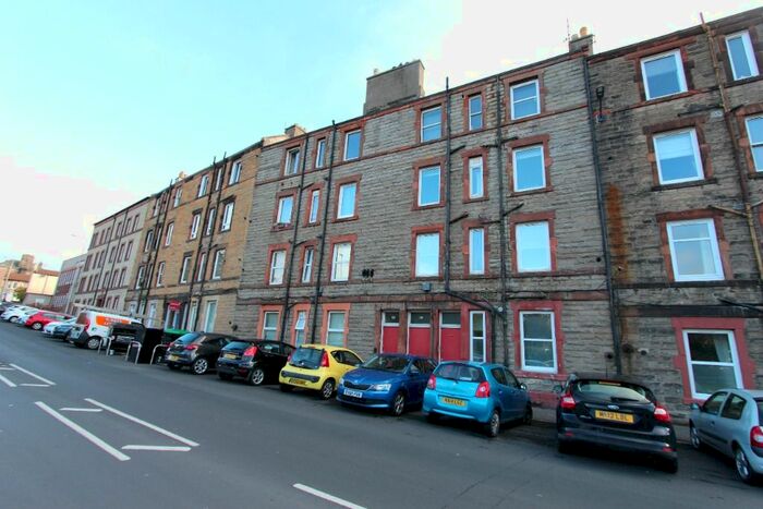 2 Bedroom Flat To Rent In Restalrig Road South, Restalrig, Edinburgh, EH7