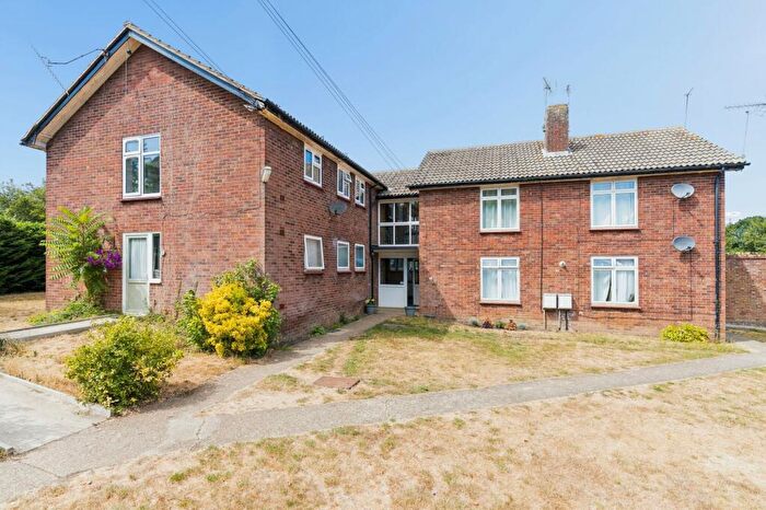 2 Bedroom Flat For Sale In Moors Ley, Walkern, SG2