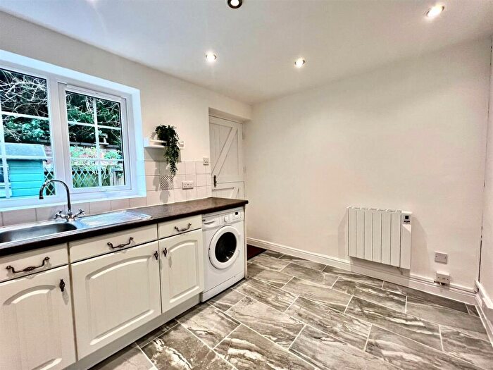 1 Bedroom Cottage To Rent In Shugborough Terrace, Main Road, Little Haywood, ST18