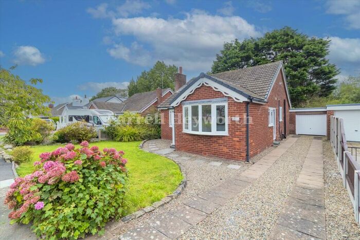 2 Bedroom Bungalow For Sale In Seniors Drive, Thornton Cleveleys, FY5