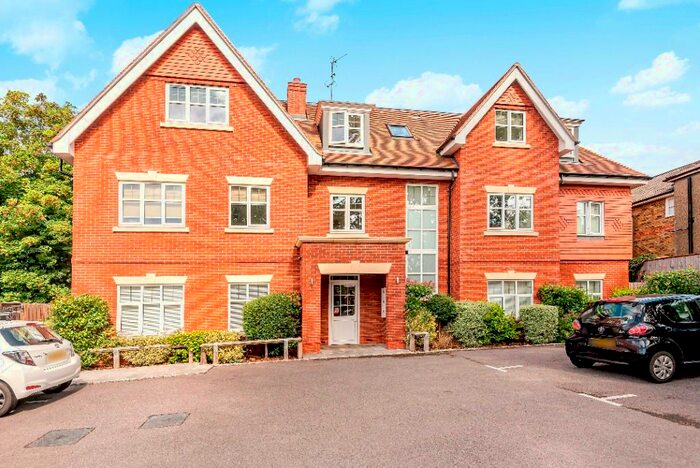 1 Bedroom Flat To Rent In Boyn Hill Road, Maidenhead SL6