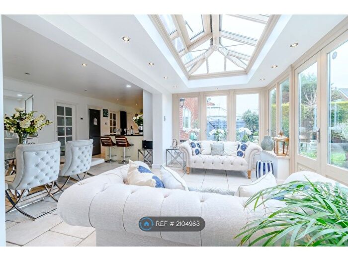 5 Bedroom Detached House To Rent In Newstead Drive, Southam, CV47