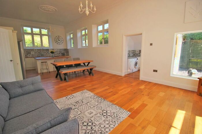 4 Bedroom Detached House For Sale In Lutton, PL21