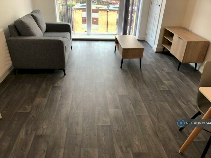 2 Bedroom Flat To Rent In St. Lukes Road, Birmingham, B5