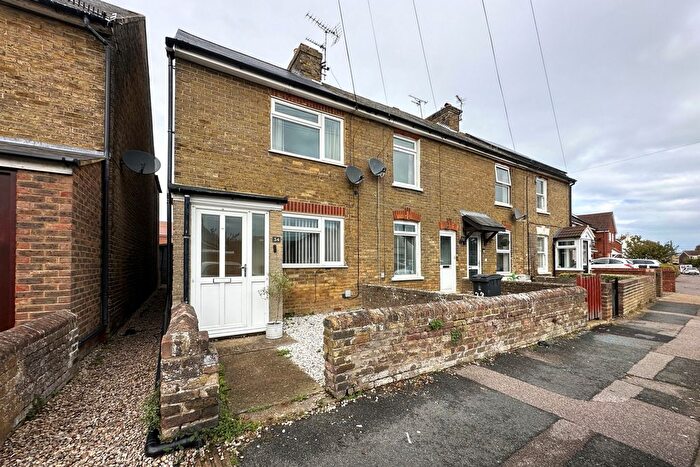 3 Bedroom End Terrace House For Sale In Church Lane, Deal, CT14