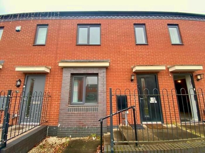 3 Bedroom Property To Rent In Akron Drive, Wolverhampton, WV10