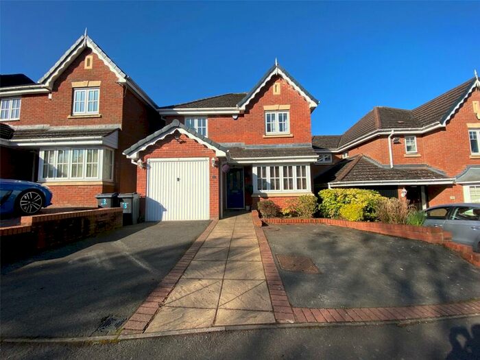 4 Bedroom Detached House To Rent In Longmore Close, Sutton Coldfield, West Midlands, B73