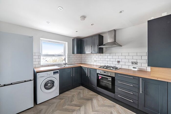 2 Bedroom Flat To Rent In St. Peters Road, Croydon, CR0