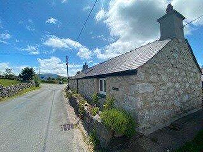 1 Bedroom Semi Detached House For Sale In Waunfawr, Caernarfon, Gwynedd, LL55