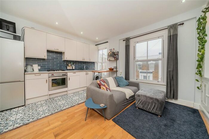 2 Bedroom Flat To Rent In Pulross Road, London, SW9