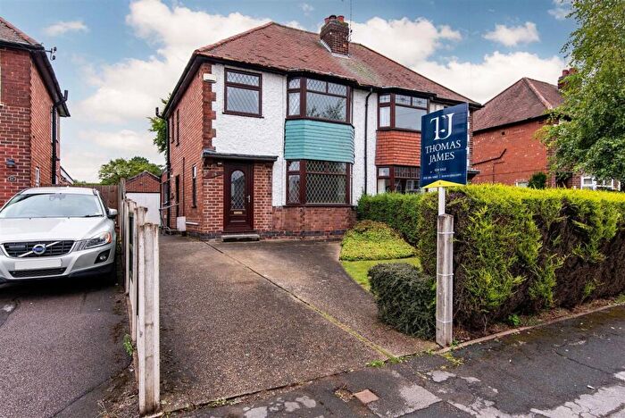 4 Bedroom Semi-Detached House For Sale In Rufford Road, Ruddington, NG11
