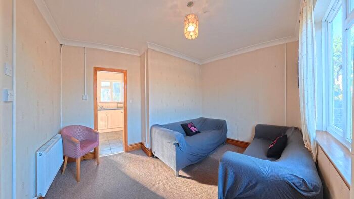 5 Bedroom House To Rent In Hillside, Brighton, BN2