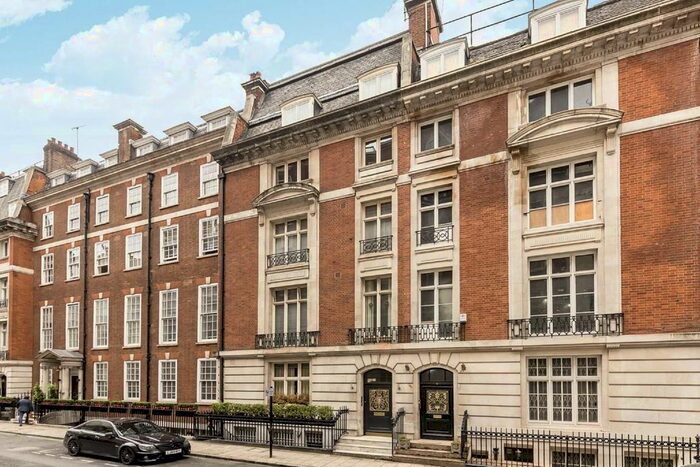 2 Bedroom Flat To Rent In Dunraven Street, London, W1K
