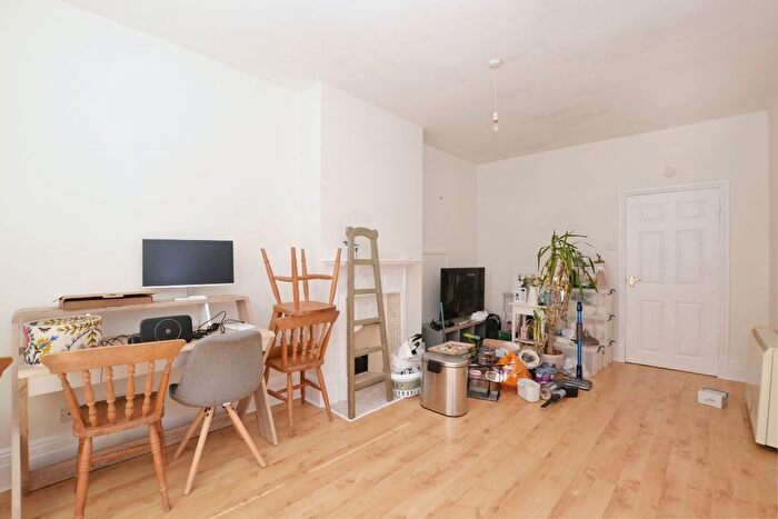 1 Bedroom Flat To Rent In Graham Road, Malvern, WR14