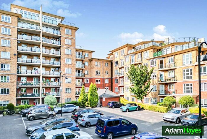 1 Bedroom Apartment For Sale In Glebelands Close, North Finchley, N12