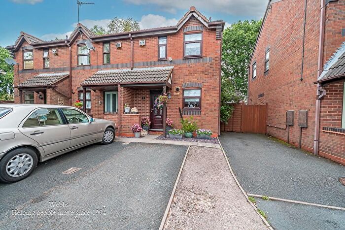 2 Bedroom Terraced House For Sale In Rushbrook Close, Clayhanger, Walsall, WS8