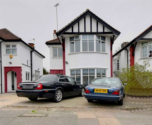 5 Bedroom Detached House To Rent In Hendale Avenue, Hendon, NW4