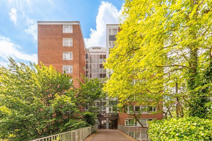 2 Bedroom Flat To Rent In Farquhar Road, Crystal Palace, London, SE19