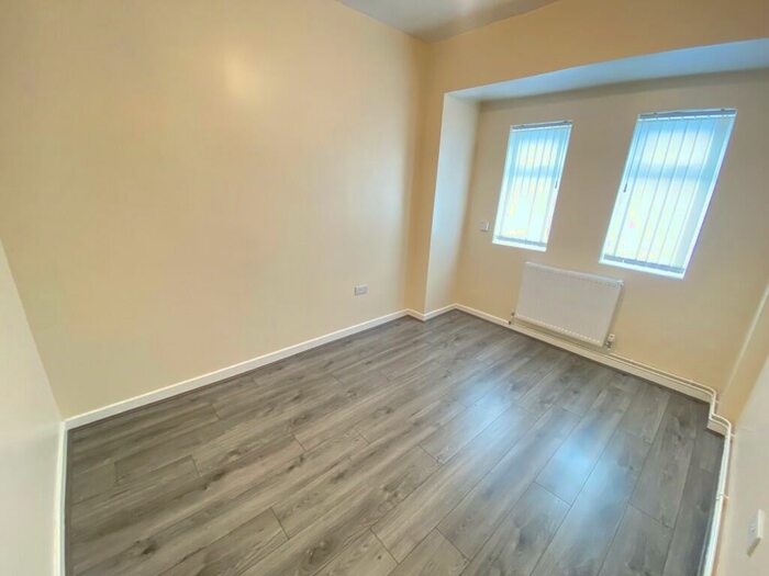 5 Bedroom End Of Terrace House To Rent In Bedroom Hmo With Spacious Rooms, CV3