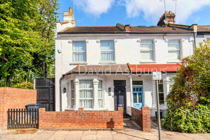 4 Bedroom End Of Terrace House To Rent In Fairfax Road, Turnpike Lane, London, N8