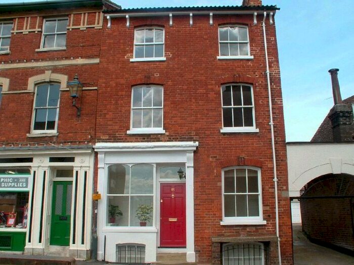 2 Bedroom Ground Flat To Rent In Tilehouse Street, Hitchin, SG5