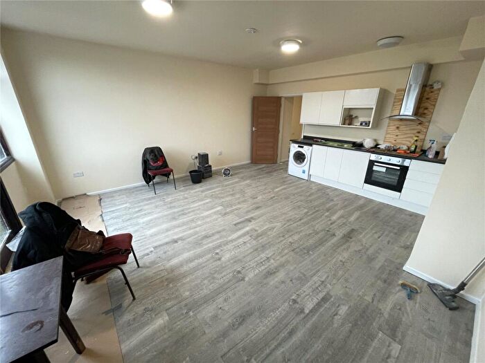 1 Bedroom Apartment To Rent In Abb Street, Marsh, Huddersfield, HD1