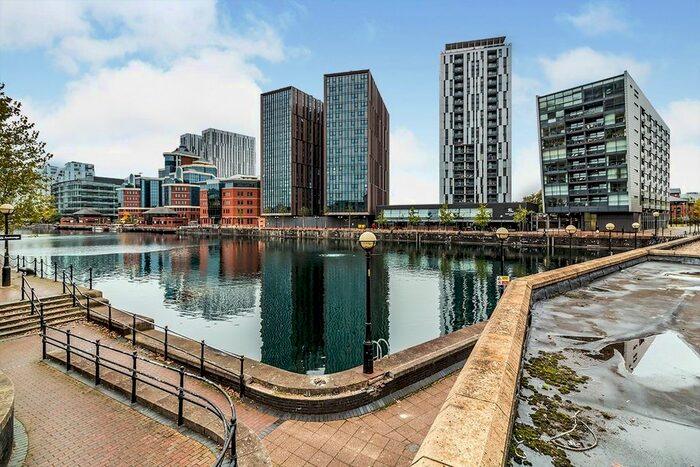 2 Bedroom Flat To Rent In The Quays, Salford, M50