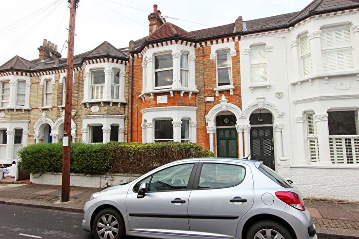 4 Bedroom Terraced House To Rent In Thirsk Road, Battersea, London, SW11