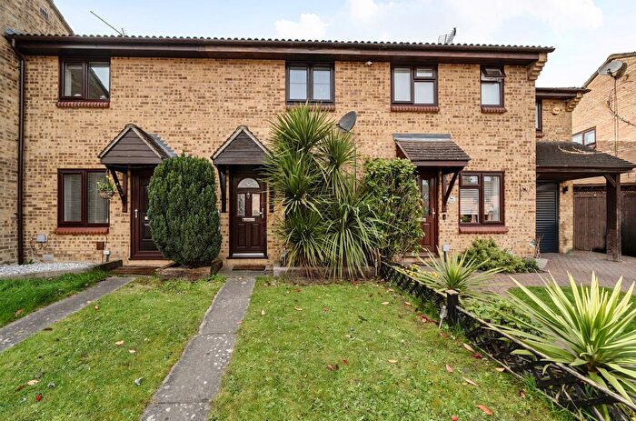 2 Bedroom Terraced House For Sale In Tarnbrook Way, Bracknell, Berkshire, RG12