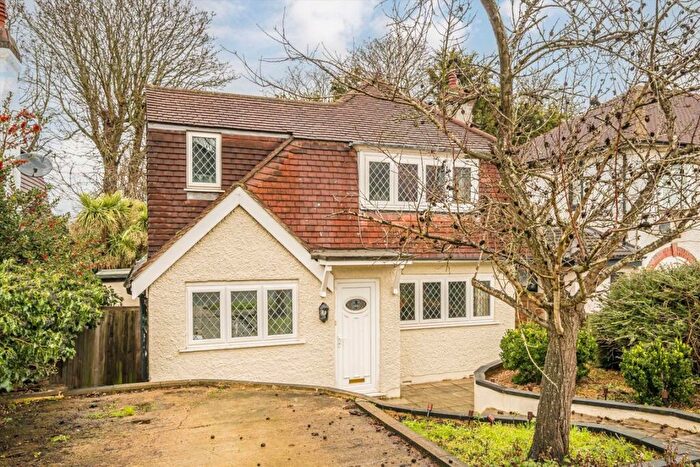 3 Bedroom Detached House For Sale In Surbiton Hill Park, Surbiton, KT5
