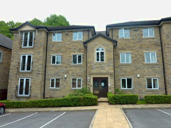 2 Bedroom Apartment To Rent In Dunstan Grove, Cleckheaton, West Yorkshire, BD19