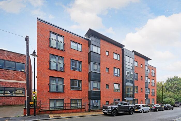 1 Bedroom Flat To Rent In Apartment, Solly Street, Sheffield, S1