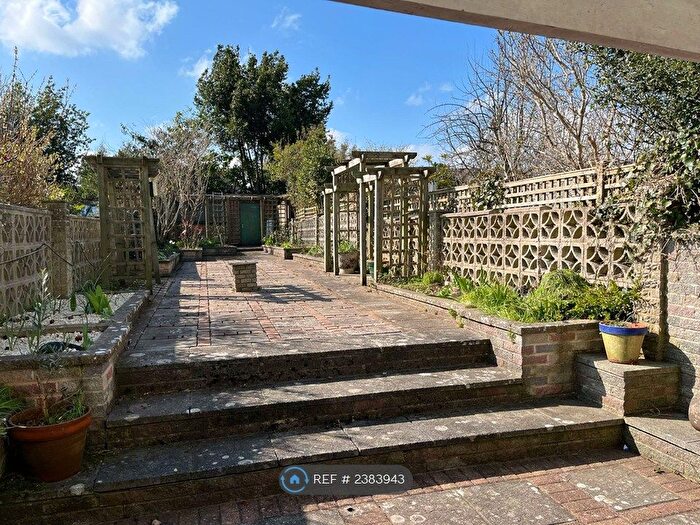 3 Bedroom Terraced House To Rent In Topsham Road, Exeter, EX2