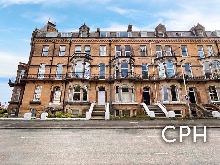 2 Bedroom Flat For Sale In Esplanade Gardens, Scarborough, YO11