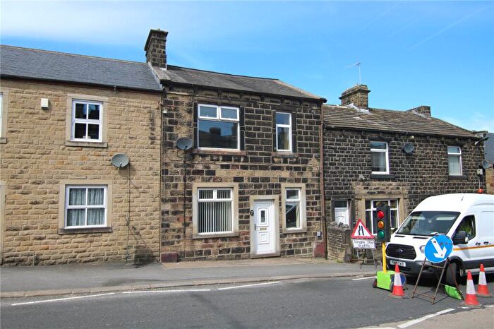 4 Bedroom Terraced House For Sale In Keighley Road, Cowling, BD22