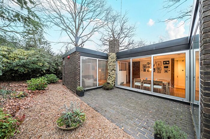 3 Bedroom Bungalow For Sale In Shepperton Road, Petts Wood, Orpington, BR5