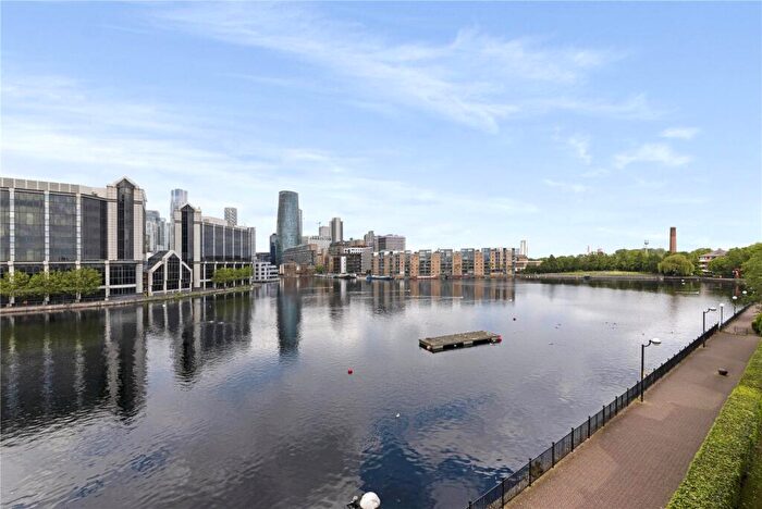2 Bedroom Apartment To Rent In Wheat Sheaf Close, London, E14