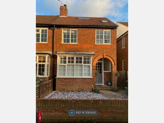 4 Bedroom End Of Terrace House To Rent In Sadleir Road, St Albans AL1