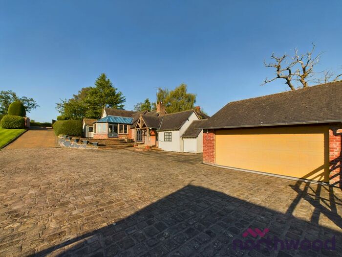 4 Bedroom Detached House For Sale In Chelford Road, Alderley Edge, SK10