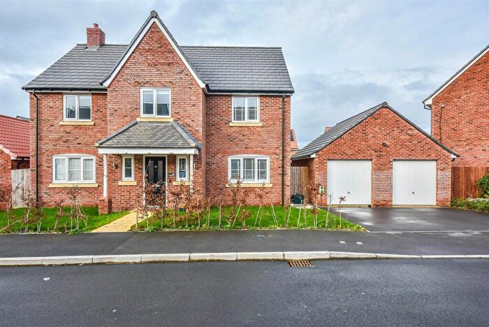 4 Bedroom Detached House For Sale In Selman Drive, Falfield, GL12