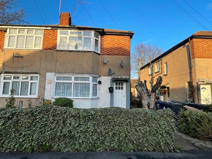 2 Bedroom Flat To Rent In Balfour Road, Southall, UB2