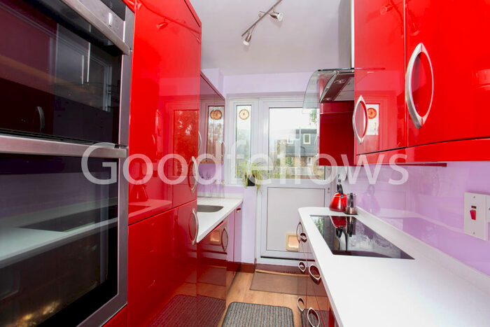 2 Bedroom Terraced House To Rent In Garendon Road, Morden, Surrey, SM4